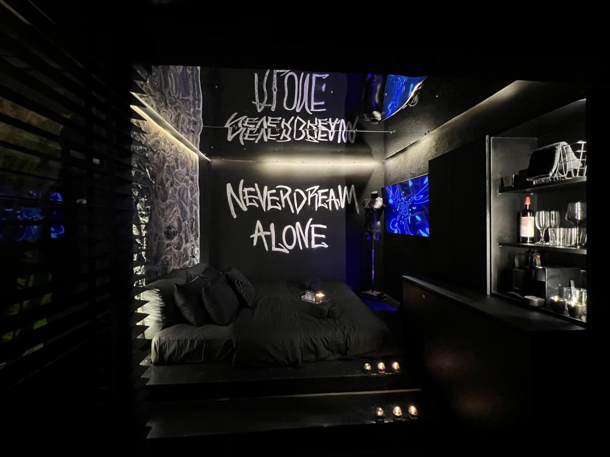 Doormat#13 Black Mirror Saloniki Zewnętrze zdjęcie